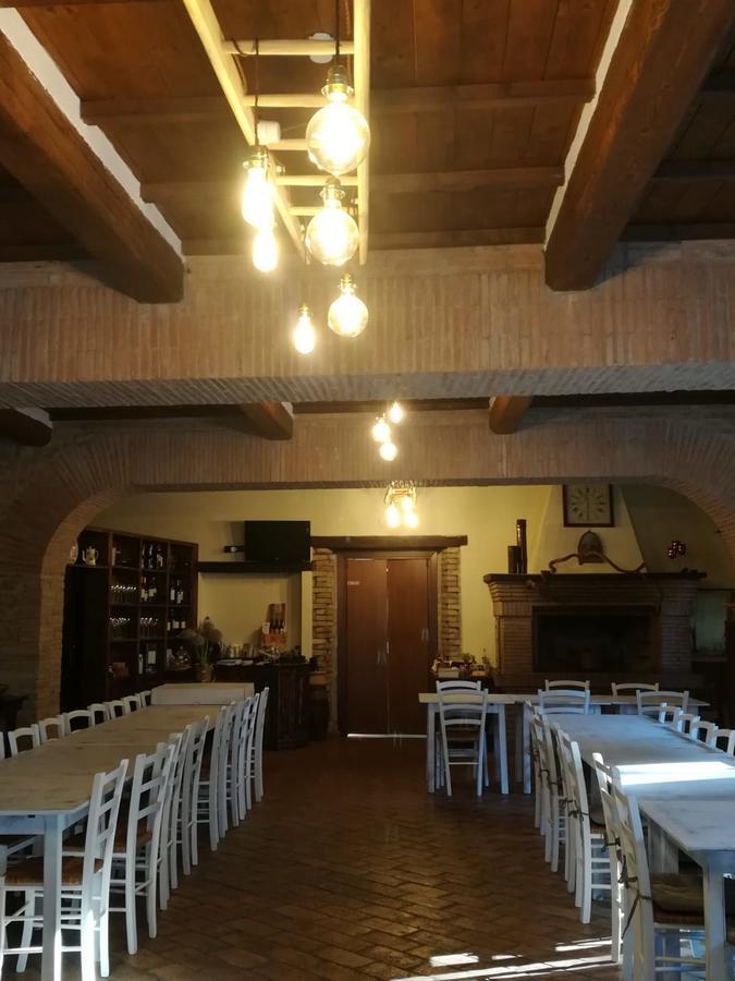 Societa Agricola F.Lli Angelucci Villa Cannara Exteriör bild