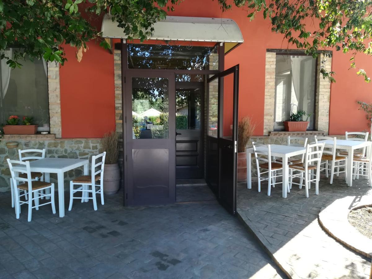 Societa Agricola F.Lli Angelucci Villa Cannara Exteriör bild